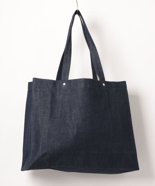 A.P.C.（アーペーセー）の「A.P.C. FRGMT. Je Sors Ce Soir Shopping bag（トートバッグ・メンズ・インディゴブルー・ONESIZE）」の5枚目の写真