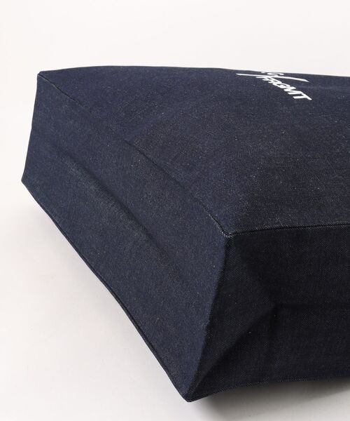 A.P.C.（アーペーセー）の「A.P.C. FRGMT. Je Sors Ce Soir Shopping bag（トートバッグ・メンズ・インディゴブルー・ONESIZE）」の4枚目の写真