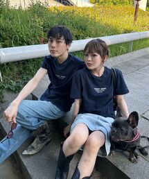 【オンライン限定】ユニセックス スポーツクラブレギュラーフィットショートスリーブTシャツ