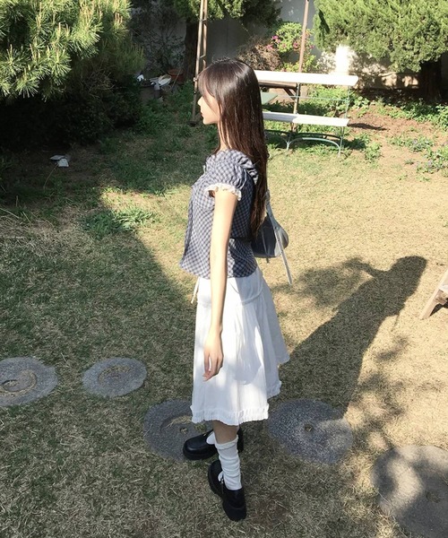 STAY MOTION（ステイモーション）の「【WEB限定】レイヤード風チェック柄フロントリボンブラウス［骨格ウェーブ／フェミニン／大人可愛い／ガーリー／韓国ファッション］（シャツ/ブラウス・レディース・ブラウン/ネイビー・F）」の14枚目の写真