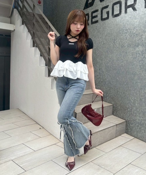 continuer de NICE CLAUP（コンティニューデナイスクラップ）の「フリフリペプラムパフT（Tシャツ/カットソー・レディース・ブラック/オフホワイト/ピンク・FREE）」の5枚目の写真