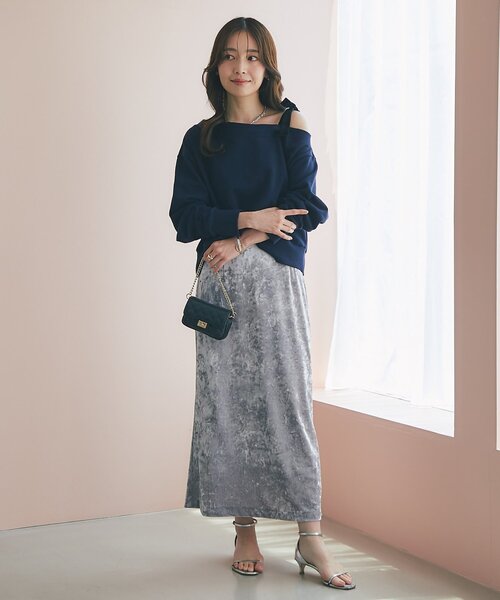 La boutique BonBon(ラブティックボンボン)の「【復刻】ミニ裏毛オフショルプルオーバー(Tシャツ/カットソー・レディース・ネイビー/ライトグレー・FREE)」の9枚目の写真
