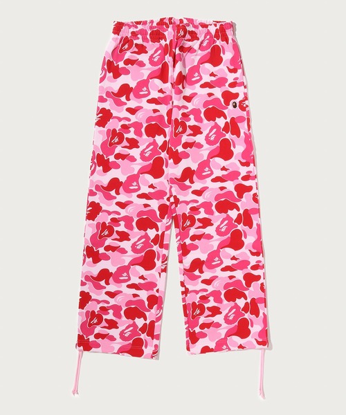 A BATHING APE(アベイシングエイプ)の「ABC CAMO ONE POINT RELAXED FIT SWEATPANTS(スウェットパンツ・メンズ・ブルー/ピンク/グリーン・SMALL/LARGE/MEDIUM/X-LARGE)」の1枚目の写真