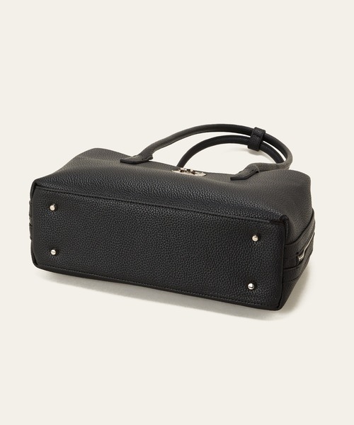 LE VERNIS(ル・ベルニ)の「LE VERNIS(ル・ベルニ)Wide boston bag S(ボストンバッグ・レディース・ブラック/ブラウン/ベージュ・FREE)」の6枚目の写真