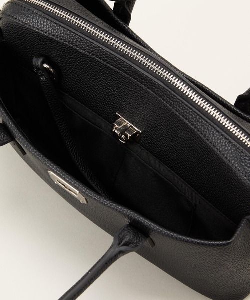 LE VERNIS(ル・ベルニ)の「LE VERNIS(ル・ベルニ)Wide boston bag S(ボストンバッグ・レディース・ブラック/ブラウン/ベージュ・FREE)」の11枚目の写真