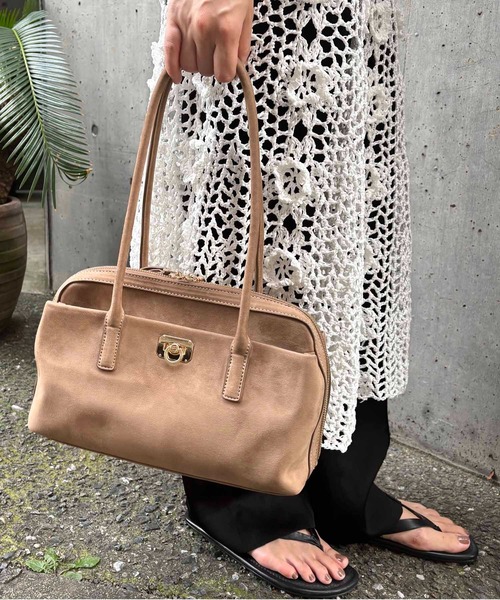 LE VERNIS(ル・ベルニ)の「LE VERNIS(ル・ベルニ)Wide boston bag S(ボストンバッグ・レディース・ブラック/ブラウン/ベージュ・FREE)」の19枚目の写真