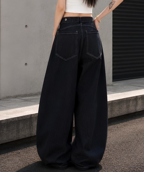 center i(センターアイ)の「フロントバックルデザインワイドブラックデニムパンツ(デニムパンツ・レディース・ブラック・M/S)」の4枚目の写真