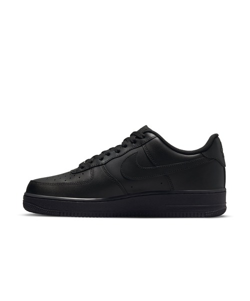 NIKE(ナイキ)の「NIKE Air Force 1 '07(ナイキ エア フォース 1 '07)(スニーカー・メンズ・ホワイト系/ブラック系・28.5cm/29cm/25.5cm/26cm/26.5cm/27cm/27.5cm/28cm)」の16枚目の写真