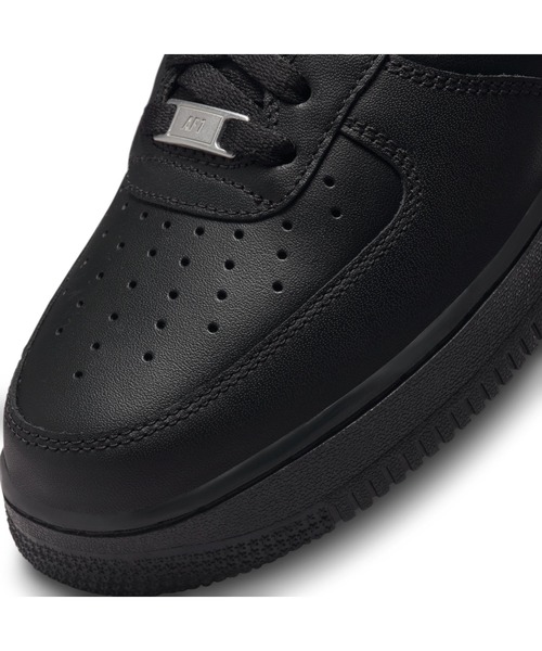 NIKE(ナイキ)の「NIKE Air Force 1 '07(ナイキ エア フォース 1 '07)(スニーカー・メンズ・ホワイト系/ブラック系・28.5cm/29cm/25.5cm/26cm/26.5cm/27cm/27.5cm/28cm)」の22枚目の写真