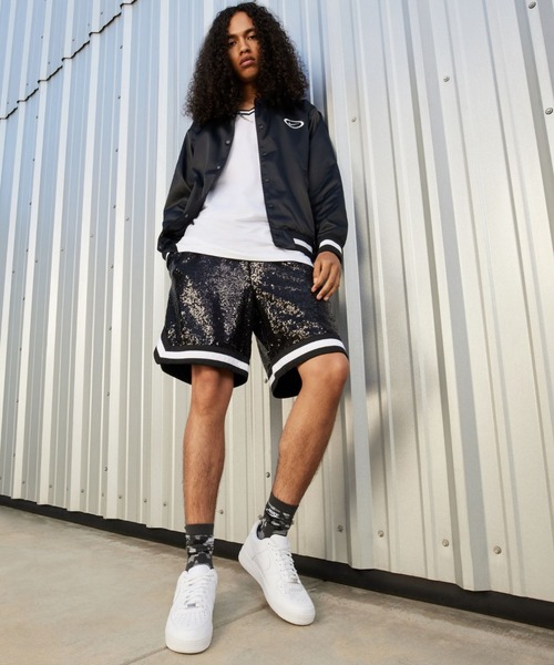 NIKE(ナイキ)の「NIKE Air Force 1 '07(ナイキ エア フォース 1 '07)(スニーカー・メンズ・ホワイト系/ブラック系・28.5cm/29cm/25.5cm/26cm/26.5cm/27cm/27.5cm/28cm)」の13枚目の写真
