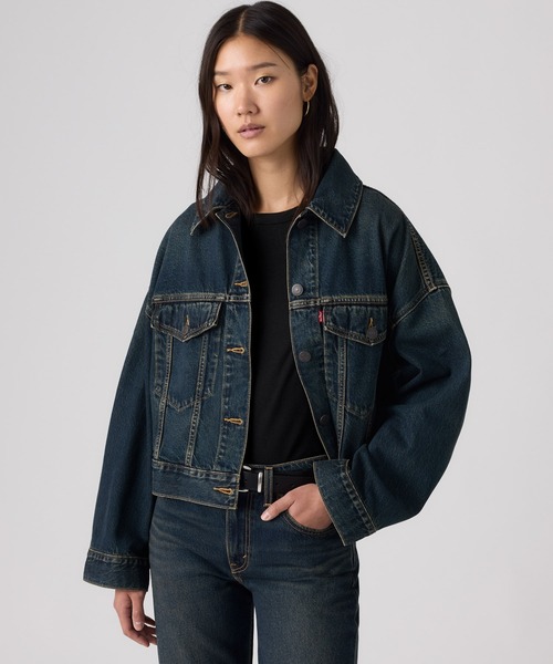 Levi's(リーバイス)の「Levi's/リーバイス ルーズ クロップド トラッカージャケット(デニムジャケット・レディース・ダークインディゴブルー・M/S/XS)」の1枚目の写真