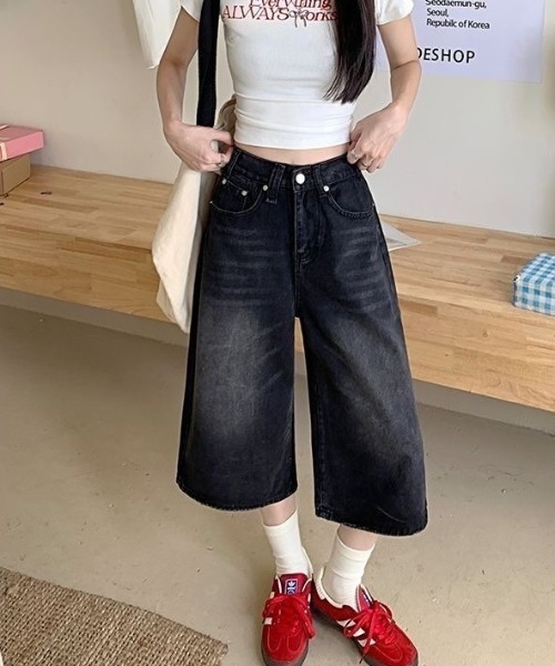 SHEPP(シープ)の「Y2K ルーズフィット ワイドシルエット デニム バミューダパンツ ハーフパンツ(デニムパンツ・レディース・ブラック・L/M)」の1枚目の写真