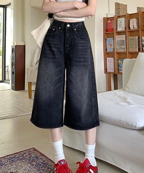 SHEPP(シープ)の「Y2K ルーズフィット ワイドシルエット デニム バミューダパンツ ハーフパンツ(デニムパンツ・レディース・ブラック・L/M)」の5枚目の写真