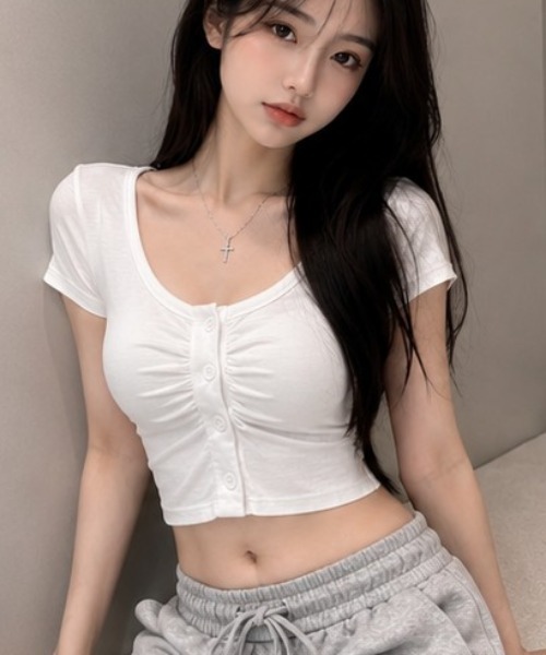NoBelle(ノベル)の「半袖ネックシャーリングカットソー ショート丈タイトトップス カップ付き(Tシャツ/カットソー・レディース・ホワイト/ブラック/グレー・FREE)」の5枚目の写真