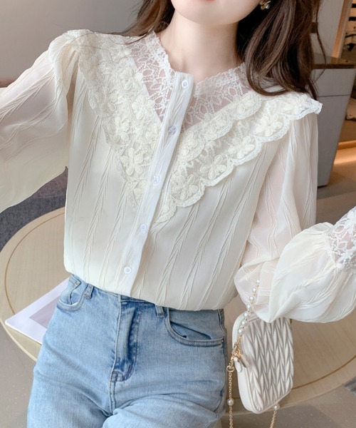 LUCPY(ラクピー)の「フラワーレースカラ―シアーブラウス(シャツ/ブラウス・レディース・ホワイト・SMALL/MEDIUM/LARGE/X-LARGE)」の5枚目の写真