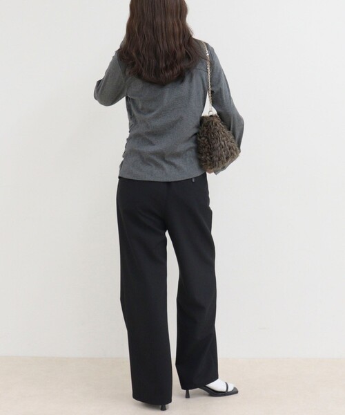 fredy emue（フレディエミュ）の「TRタックストレートパンツ（その他パンツ・レディース・グレー/ブラック・38/36）」の5枚目の写真