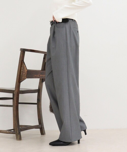 fredy emue（フレディエミュ）の「TRタックストレートパンツ（その他パンツ・レディース・グレー/ブラック・38/36）」の19枚目の写真
