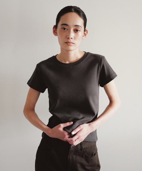BLANKROOM HER(ブランクルームウーマン)の「クラシカルトップ_DEEP CHARCOAL(Tシャツ/カットソー・レディース・その他・ONE)」の3枚目の写真