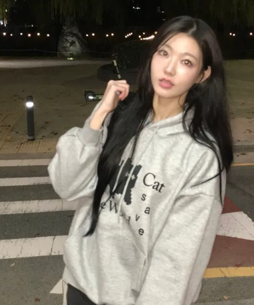 CATSAVETHEWORLD（キャットセーブザワールド）の「◇CATSAVETHEWORLD◇ブランド直輸入正規品/ピクセルアートフーディ Pixel art hoodie (2Color)（パーカー・レディース・グレー/ブラック・FREE）」の12枚目の写真