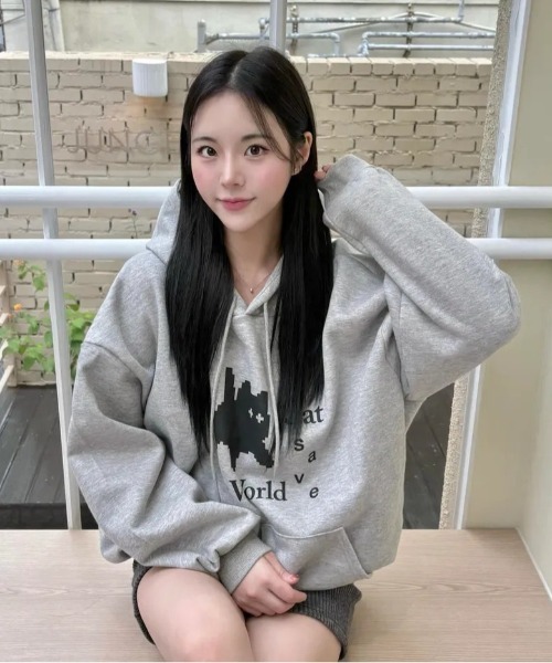 CATSAVETHEWORLD（キャットセーブザワールド）の「◇CATSAVETHEWORLD◇ブランド直輸入正規品/ピクセルアートフーディ Pixel art hoodie (2Color)（パーカー・レディース・グレー/ブラック・FREE）」の16枚目の写真
