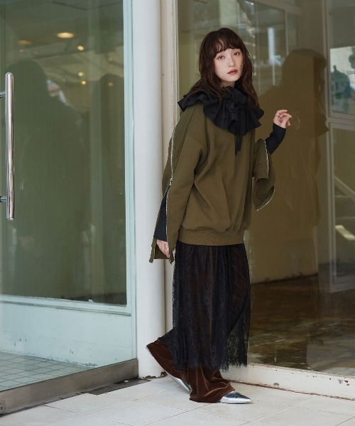 W:Huku(フーク)の「【W:Huku / ノンアイロンシリーズ】2wayショルダーフリルブラウス / No-Iron 2-Way Shoulder-Ruffle Blouse(シャツ/ブラウス・レディース・オフホワイト/ブラック/パープル・FREE)」の14枚目の写真