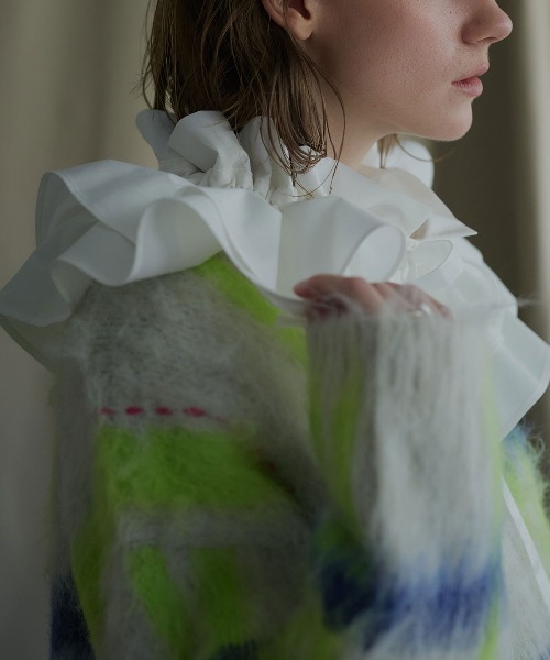 W:Huku(フーク)の「【W:Huku / ノンアイロンシリーズ】2wayショルダーフリルブラウス / No-Iron 2-Way Shoulder-Ruffle Blouse(シャツ/ブラウス・レディース・オフホワイト/ブラック/パープル・FREE)」の17枚目の写真