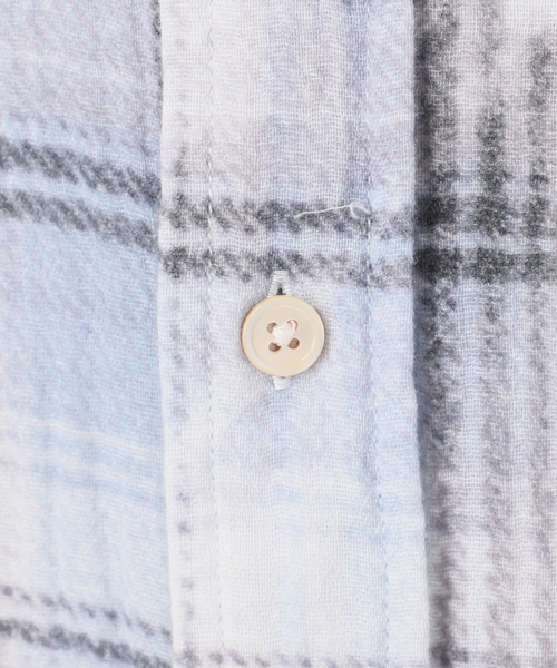 R13(アールサーティーン)の「【R13/アールサーティーン】SHREDDED SEAM DROP NECK SHIRT(シャツ/ブラウス・レディース・スカイブルー・FREE)」の17枚目の写真