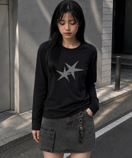 GRAVER ORDINARY（グレイバーオーディナリー）の「[ODNR UNISEX]ツインズスター ロングスリーブ Tシャツ_ホワイト（Tシャツ/カットソー・レディース・ホワイト・MEDIUM/LARGE）」の5枚目の写真