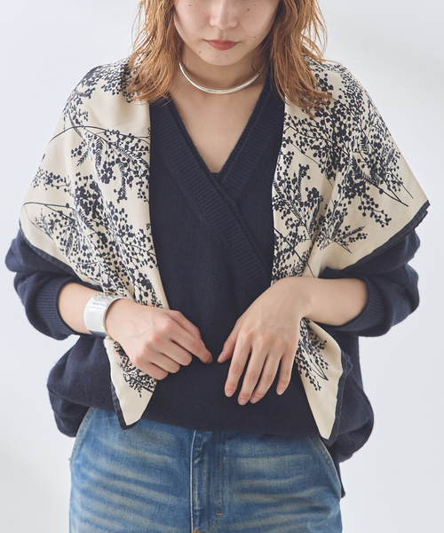 journal standard L'essage（ジャーナルスタンダードレサージュ）の「《追加》AENEIS/エネス Mimosa Silk Scarf 90-BONE スカーフ（バンダナ/スカーフ・レディース・アイボリー・FREE）」の2枚目の写真