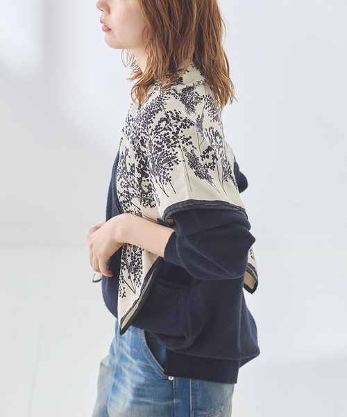 journal standard L'essage（ジャーナルスタンダードレサージュ）の「《追加》AENEIS/エネス Mimosa Silk Scarf 90-BONE スカーフ（バンダナ/スカーフ・レディース・アイボリー・FREE）」の3枚目の写真