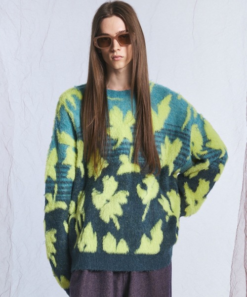 MAISON SPECIAL(メゾンスペシャル)の「《UNISEX》フラワーグラデーションプライムオーバーシャギーニットセーター/Flower Gradation Prime-Over Shaggy Knit Sweater【MAISON SPECIAL/メゾンスペシャル】(ニット/セーター・メンズ・ライトグリーン/バーガンディー・1/0/2)」の1枚目の写真