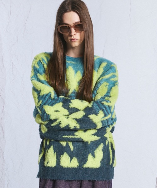 MAISON SPECIAL(メゾンスペシャル)の「《UNISEX》フラワーグラデーションプライムオーバーシャギーニットセーター/Flower Gradation Prime-Over Shaggy Knit Sweater【MAISON SPECIAL/メゾンスペシャル】(ニット/セーター・メンズ・ライトグリーン/バーガンディー・1/0/2)」の9枚目の写真