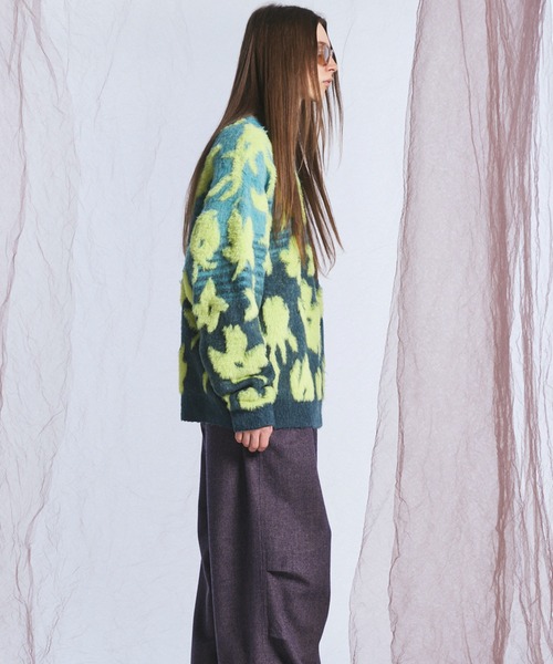 MAISON SPECIAL(メゾンスペシャル)の「《UNISEX》フラワーグラデーションプライムオーバーシャギーニットセーター/Flower Gradation Prime-Over Shaggy Knit Sweater【MAISON SPECIAL/メゾンスペシャル】(ニット/セーター・メンズ・ライトグリーン/バーガンディー・1/0/2)」の7枚目の写真