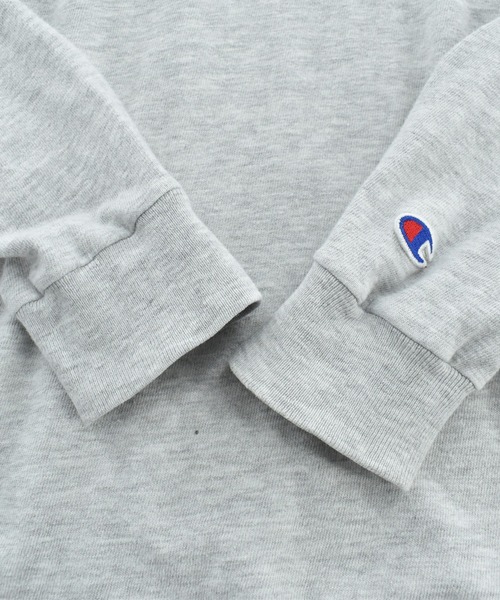 Champion(チャンピオン)の「【USED】90's Champion ロゴ ロングスリーブ Tシャツ USA製(Tシャツ/カットソー・メンズ・グレー・MEDIUM)」の3枚目の写真