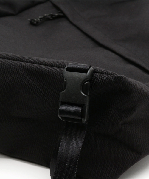 PORTER(ポーター)の「STANDARD CALIFORNIA / デイパック(バックパック/リュック・メンズ・ブラック/オリーブ・ONE SIZE)」の10枚目の写真