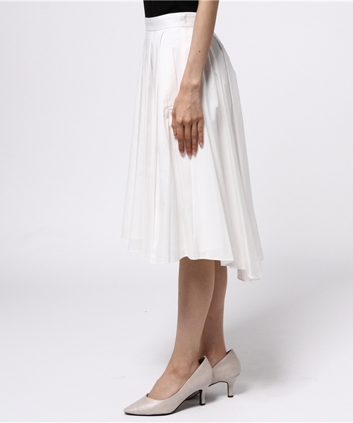 31 Sons de mode(トランテアン ソン ドゥ モード)の「シャツ地イレギュラーヘムフレアスカート(スカート・レディース・オフホワイト/ピンク・38/36)」の4枚目の写真