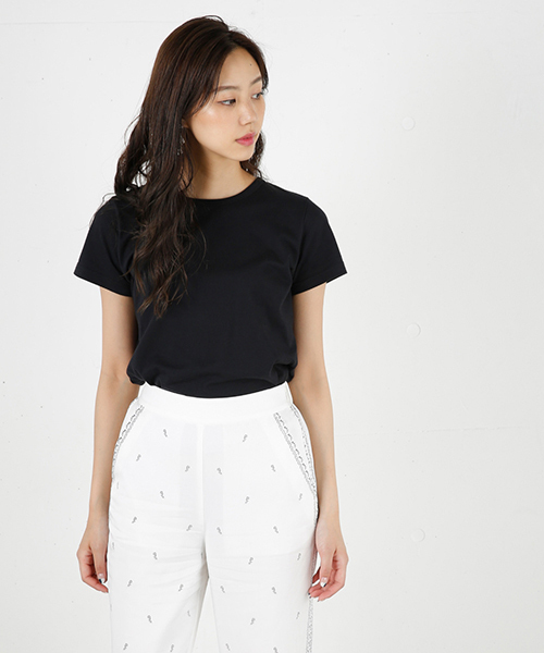 MOUSSY（マウジー）の「TINY T-SHIRT Ⅱ（Tシャツ/カットソー・レディース・ライトピンク/ブラック/ホワイト/ネイビー・FREE）」の2枚目の写真