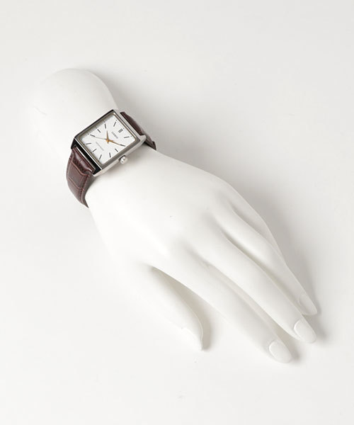 CASIO(カシオ)の「CASIO カシオ/ クォーツ スタンダードアナログ レザーベルト スクエアフェイス 日常生活防水 腕時計 //// LTP-V レザーシリーズ(アナログ腕時計・メンズ・ブラック/ブラウン系その他/ブラウン/ブラック×シルバー/シルバー/ブラウン系その他3/ブラック系その他/シルバー×ゴールド/ブラック系その他3/ブラウン系その他2/シルバー×ブラック/ブラック×ブラック/ブラウン系その他4・FREE)」の17枚目の写真