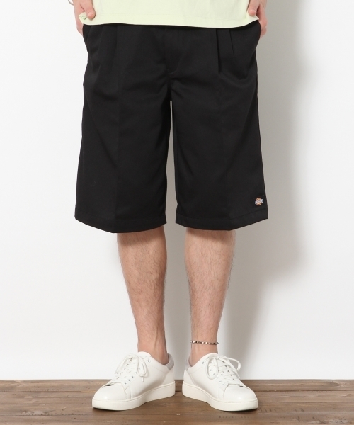 Dickies（ディッキーズ）の「【Dickies/ディッキーズ】別注ワイドハーフパンツ/748424（チノパンツ・メンズ・グレー/ブラック・LARGE/MEDIUM）」の3枚目の写真