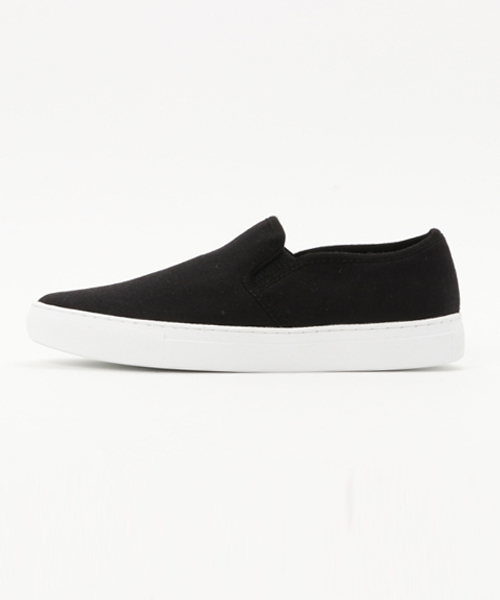CHARLES & KEITH（チャールズ & キース）の「キャンバススリッポン / CANVAS SLIP-ONS（スリッポン・レディース・ブラック/ベージュ・22.5cm/24.5cm/23.5cm/23cm/24cm）」の6枚目の写真