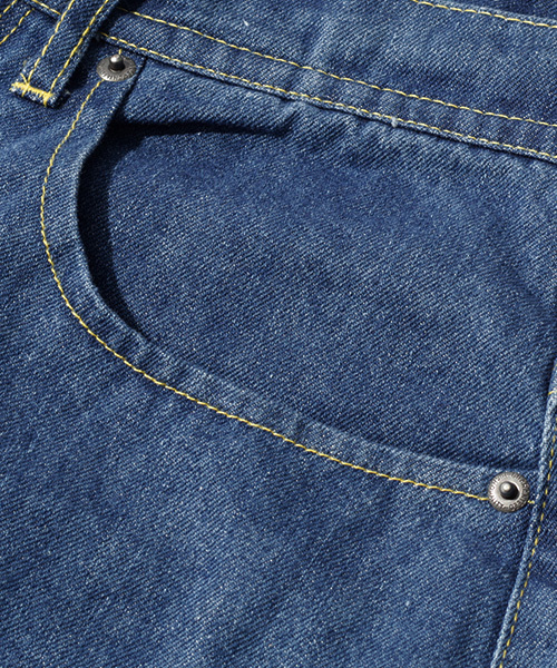 MONO-MART（モノマート）の「ワイドテーパード バギーデニムパンツ(10oz DENIM)（デニムパンツ・メンズ・ワンウォッシュ/ブラック/ライトインディゴブルー/ブルー系その他・M/L）」の7枚目の写真