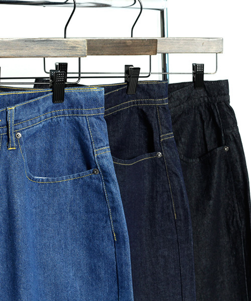 MONO-MART（モノマート）の「ワイドテーパード バギーデニムパンツ(10oz DENIM)（デニムパンツ・メンズ・ワンウォッシュ/ブラック/ライトインディゴブルー/ブルー系その他・M/L）」の5枚目の写真