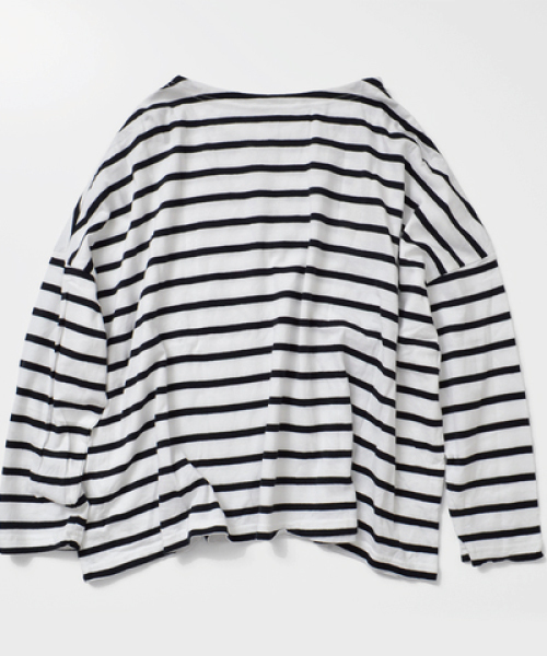 NaRu（ナル）の「「NARU/ナル」aranciato別注 天竺コットン前後ボーダー2way七分袖ワイドプルオーバー（Tシャツ/カットソー・レディース・ホワイト×ブラック/ブラック×ホワイト/ホワイト系その他/ブラック系その他・1）」の2枚目の写真