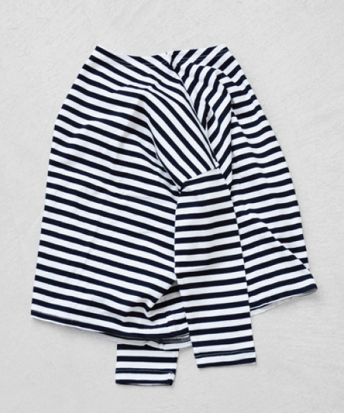 NaRu（ナル）の「「NARU/ナル」aranciato別注 天竺コットン前後ボーダー2way七分袖ワイドプルオーバー（Tシャツ/カットソー・レディース・ホワイト×ブラック/ブラック×ホワイト/ホワイト系その他/ブラック系その他・1）」の3枚目の写真