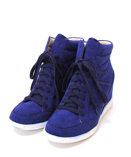 Chico（チコ）の「スエードスニーカー（スニーカー・レディース・ブラック/ホワイト/ネイビー・SMALL/MEDIUM/LARGE）」の3枚目の写真