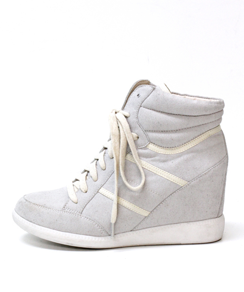 Chico（チコ）の「スエードスニーカー（スニーカー・レディース・ブラック/ホワイト/ネイビー・SMALL/MEDIUM/LARGE）」の13枚目の写真