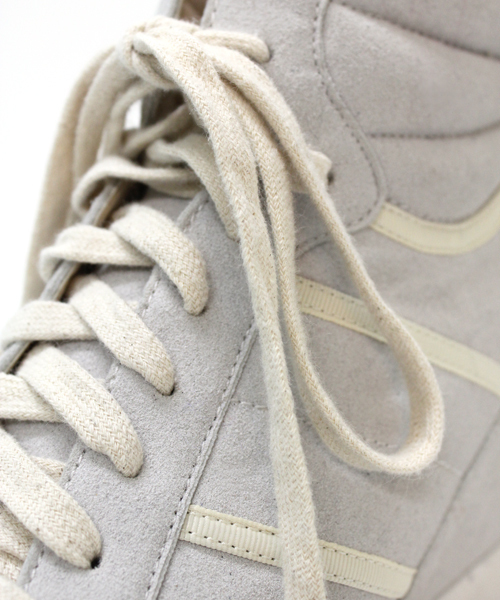 Chico（チコ）の「スエードスニーカー（スニーカー・レディース・ブラック/ホワイト/ネイビー・SMALL/MEDIUM/LARGE）」の18枚目の写真