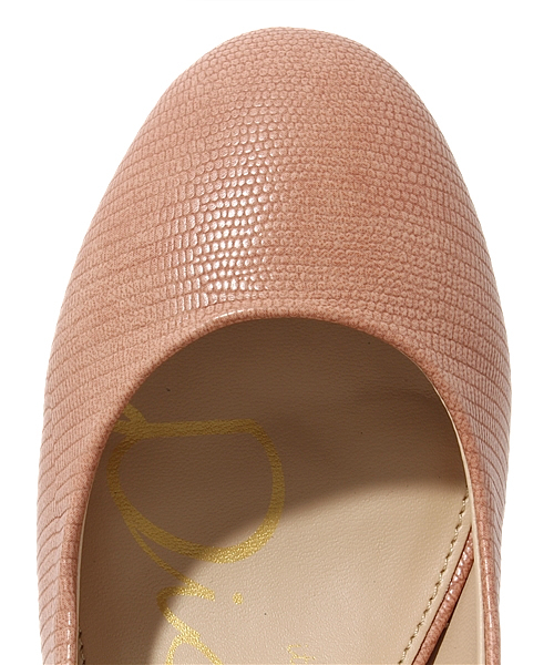 DISCOAT(ディスコート)の「【Discoat】ヒールビジューパンプス(パンプス・レディース・ブラック/ピンク・MEDIUM/LARGE)」の4枚目の写真