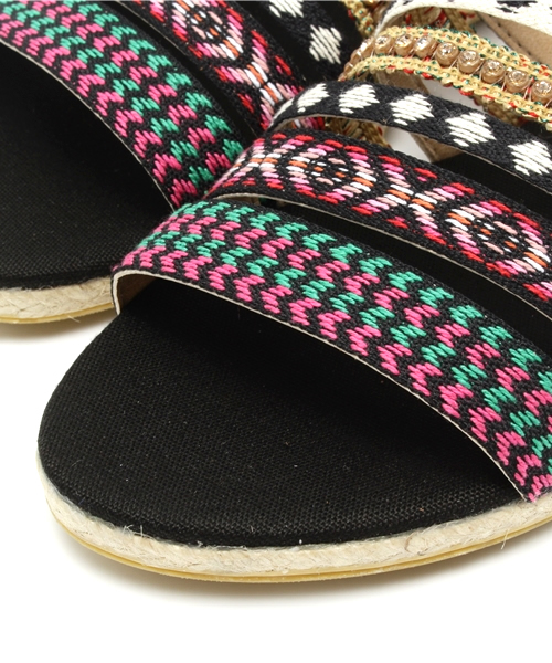 Ray BEAMS（レイビームス）の「○Vidorreta / マルチベルト サンダル（サンダル・レディース・ブラック・36/39/38/37/35）」の7枚目の写真