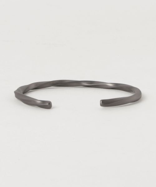 WEGO（ウィゴー）の「WEGO/ツイストメタルバングル（バングル/リストバンド・メンズ・ブラック/シルバー・FREE）」の3枚目の写真
